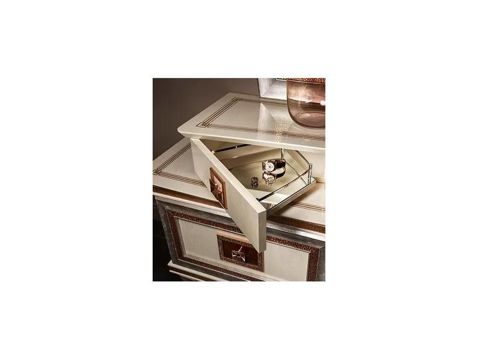 Arredo Classic: Dolce Vita: стол туалетный  (крем, золото)