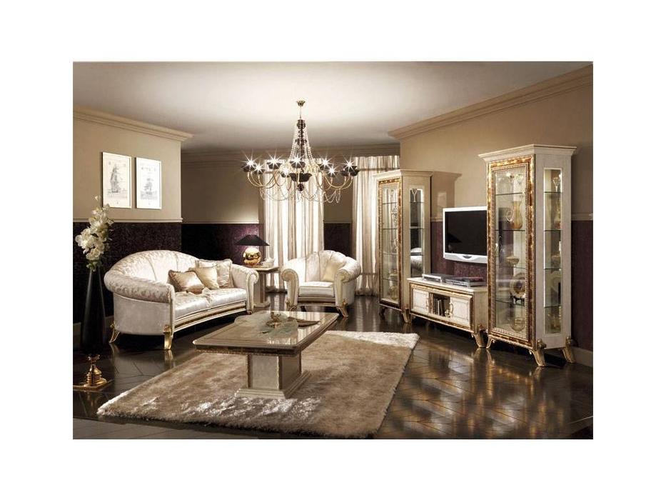 Arredo Classic: Raffaello: диван 3-х местный ткань кат. А