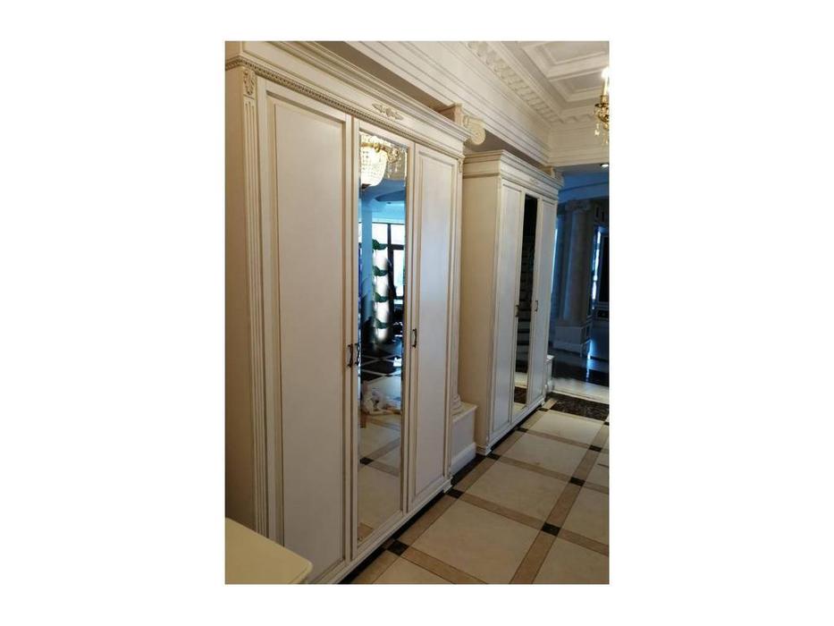 Arco: Decor: шкаф 3 дверный с зеркалом (белый, патина)