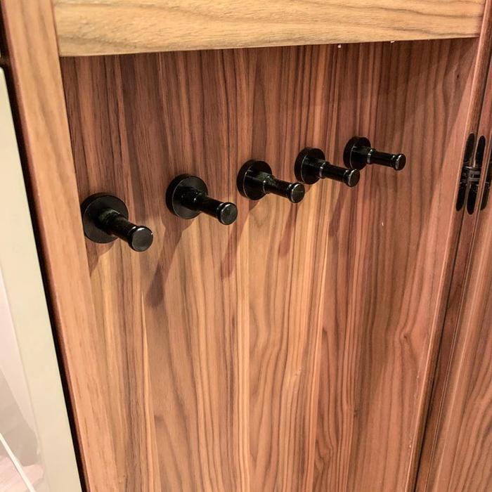 Mod Interiors: Avila: комод высокий  с зеркалом (орех, серый)