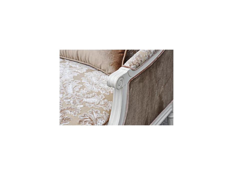 CUF Limited: White Rose: кресло мягкое  M01 (белый)